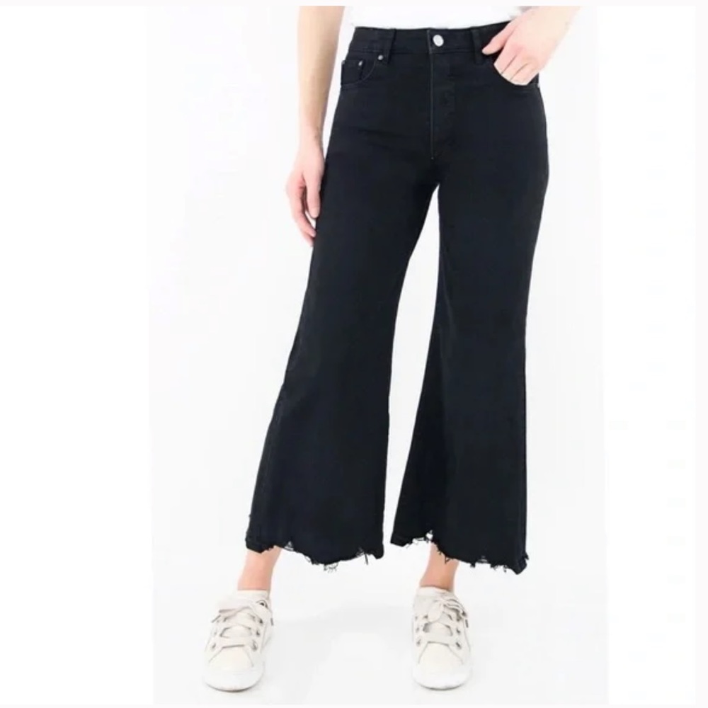 Tractr Women’s black HIGH RISE loose fit wide leg Culotte jeans NWT 2 / 26
